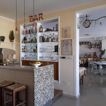 Tirrenia Hotel 3*